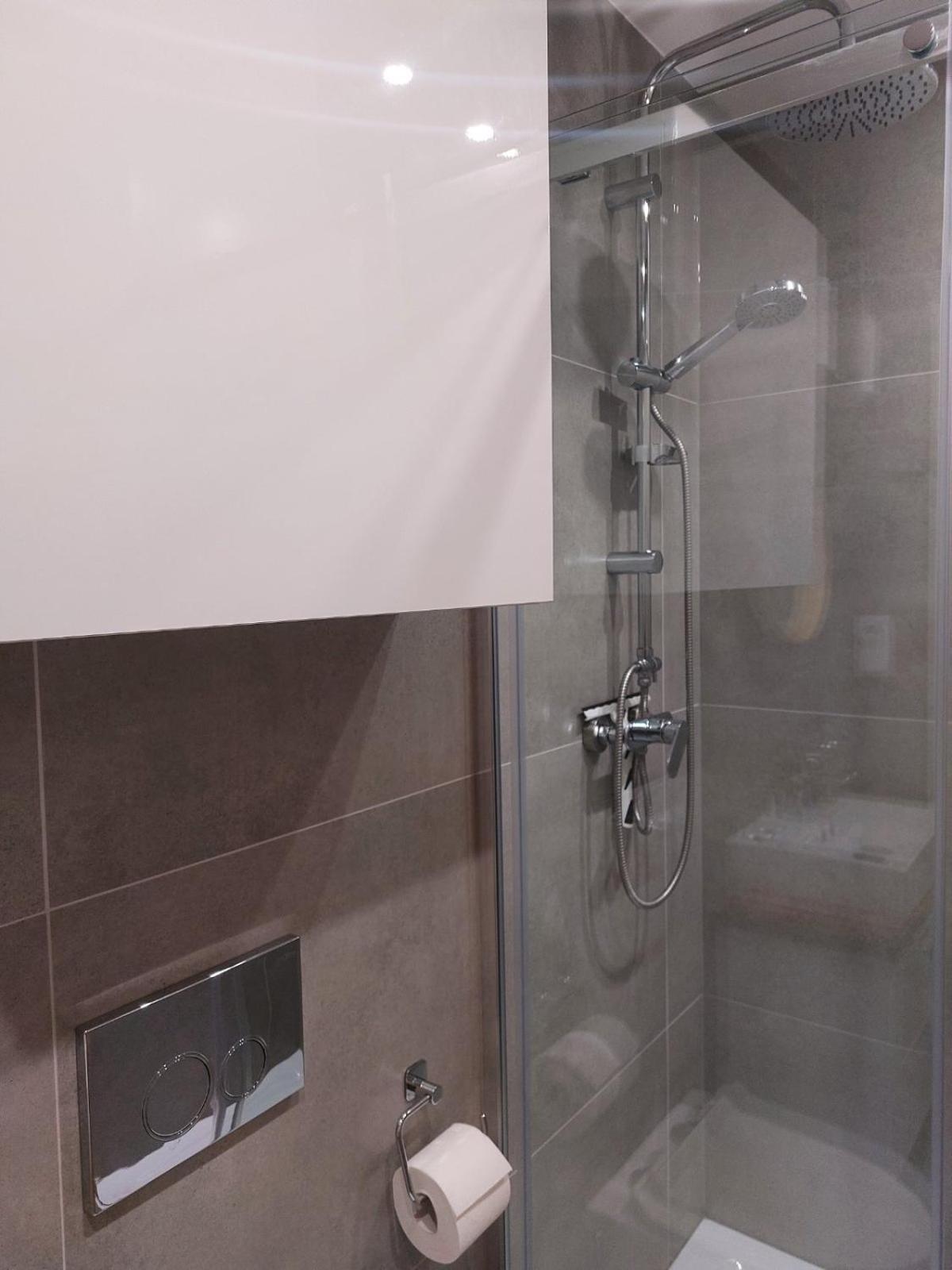 ウッチApartament Gdanskaアパートメント エクステリア 写真